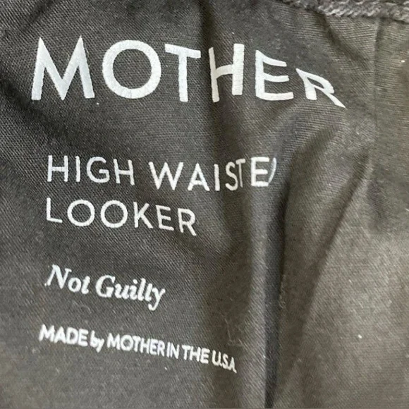 MOTHER The High Waisted Looker Jeans in Not Guilty - Picture 5 of 8